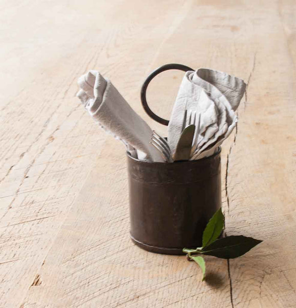 Vintage herb Tin